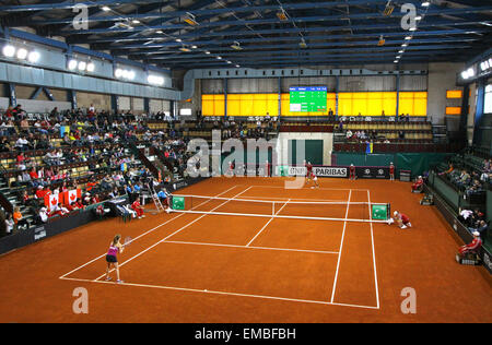 Kiev, UKRAINE - 21 avril 2013 : vue panoramique de Meridian Club de sport au cours de BNP Paribas FedCup match entre l'Ukraine et le Canada le 21 avril 2013 à Kiev, Ukraine Banque D'Images