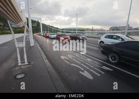 La circulation sur un pont Banque D'Images