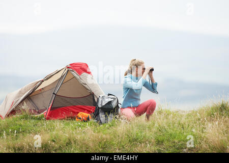 Teenage Girl on In Countryside Banque D'Images