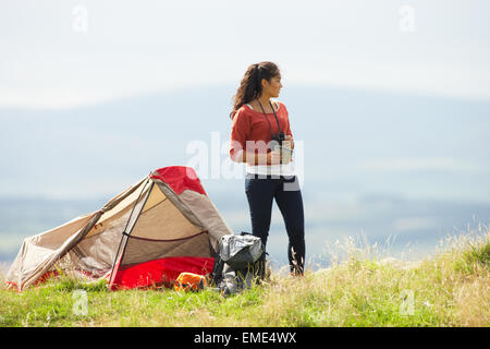 Teenage Girl on In Countryside Banque D'Images