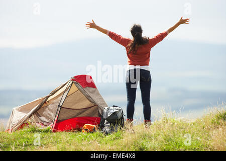 Teenage Girl on In Countryside Banque D'Images