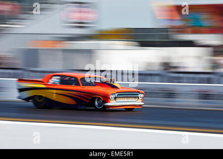 Drag Racing à Santa Pod Raceway Banque D'Images