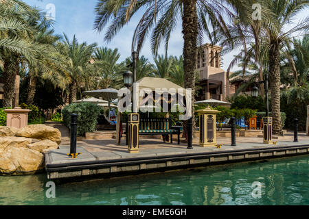 Tour de bateau abara Madinat Jumeirah à Dubai, UAE Banque D'Images