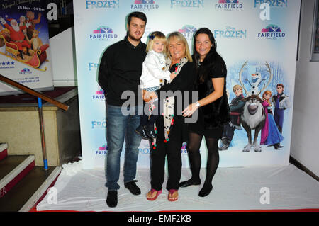 London,UK,1 novembre 2014,Linda Robson assiste à la projection de gala VIP Frozen chanter at Fairfield Halls à Croydon pour célébrer le lancement de leurs nouveaux grand écran. Banque D'Images