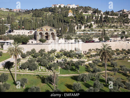 Jérusalem - les églises - église de toutes les nations (Basilique de l'Agonie), Dominus Flevit et l'Eglise orthodoxe sur le Mont des Oliviers. Banque D'Images