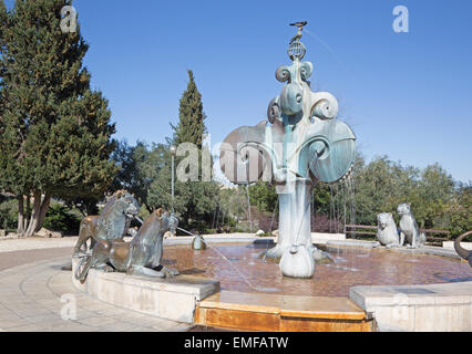 Jérusalem, Israël - 6 mars 2015 : La Fontaine aux Lions situé dans un parc au Yemin Moshé par le sculpteur allemand Gernot Rumpf Banque D'Images
