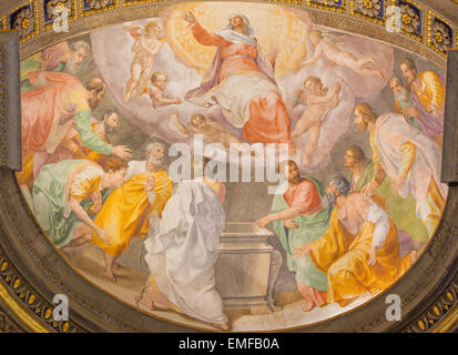 ROME, ITALIE - 27 mars 2015 : l'hypothèse de la Vierge, fresque de Santa Maria dell'Anima par Francesco Salviati Banque D'Images