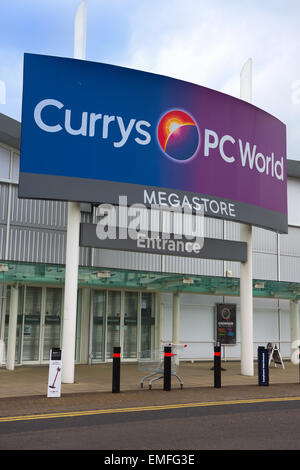 PC World Currys megastore, Bristol Banque D'Images