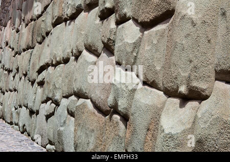 Mur inca à Cusco de l'archevêque, Palais. le Pérou. Banque D'Images