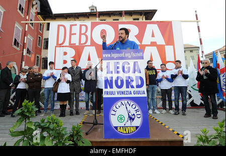 Le secrétaire fédéral de la Ligue du Nord (Lega Nord) Matteo Salvini la tenue d'une réunion de près de Cividale del Friuli Udine, Banque D'Images