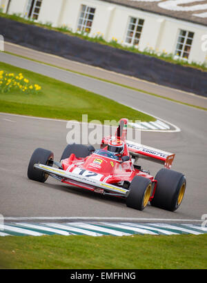 Ex-Niki Lauda 1975 Ferrari 312T '-airbox', avec chauffeur Richard Mille, 2015 73e réunion des membres de Goodwood, Sussex, UK. Banque D'Images