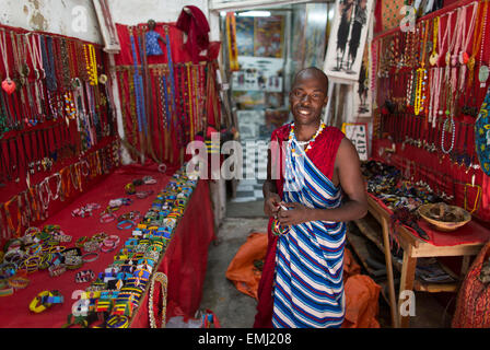 Les Masais boutique de souvenirs à Zanzibar Banque D'Images