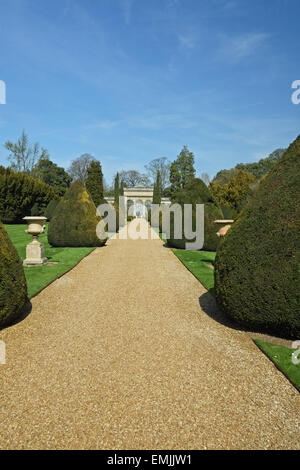 Jardins italiens à Castle Ashby House dans le Northamptonshire United Kingdom Banque D'Images