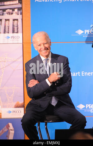 Philadelphie, Pennsylvanie, USA. Apr 21, 2015. Le vice-président Joe Biden, à l'energy forum tenu à la Lenz siège à Philadelphie PA Credit : Ricky Fitchett/ZUMA/Alamy Fil Live News Banque D'Images