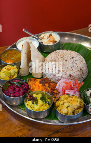 Thali indien du sud, restaurant gastronomique Malabar Junction, le Boutique Hotel Malabar House, Fort Kochi, Kerala, Inde Banque D'Images