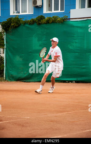 , Région d'Orenbourg, Russie, 18 juin, 2014 année. Compétitions de tennis junior Banque D'Images