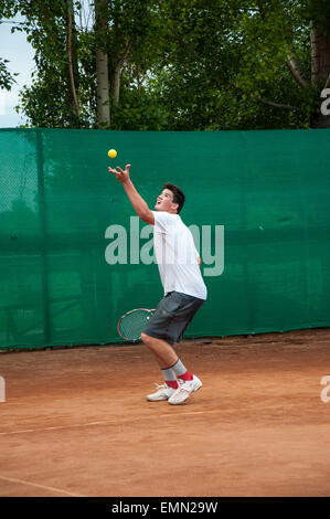 , Région d'Orenbourg, Russie, 18 juin, 2014 année. Compétitions de tennis junior Banque D'Images