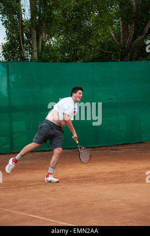 , Région d'Orenbourg, Russie, 18 juin, 2014 année. Compétitions de tennis junior Banque D'Images