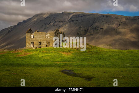 Ferme abandonnée (Vidbordssel), Islande, Hornafjordur Banque D'Images