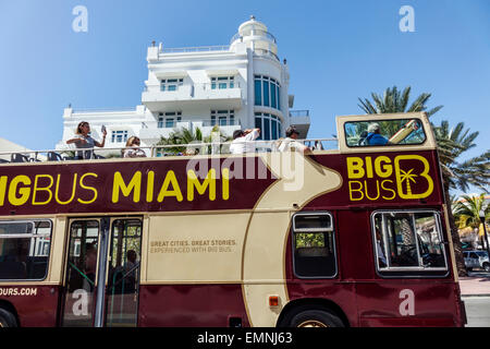 Miami Beach Florida, Ocean Drive, BigBus, Big bus, car, double-decker, car, les visiteurs voyage Voyage tourisme touristique sites touristiques culture cul Banque D'Images