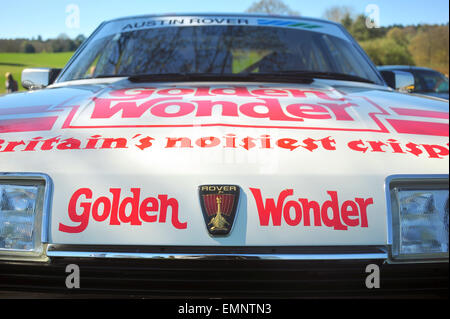 L'avant d'un Golden Wonder parrainé Rover voiture à une exposition de voiture près de Longbridge à Birmingham. Banque D'Images