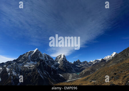 Taboche Peak mountain, camp de base de l'Everest trek, parc national de Sagarmatha, UNESCO World Heritage Site, Solu-Khumbu, district Banque D'Images