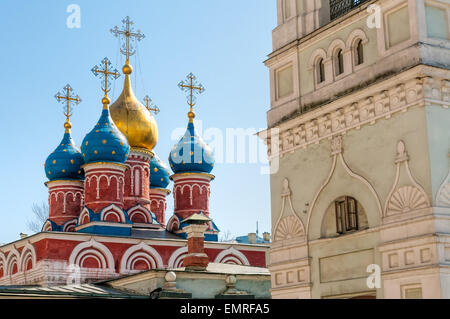 Gold-Domed Monastère de l'Épiphanie, l'église Saint George à Moscou Banque D'Images