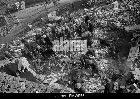 Dommages causés par les bombes à l'Invicta Road, East Greenwich. 14 novembre 1940. Banque D'Images