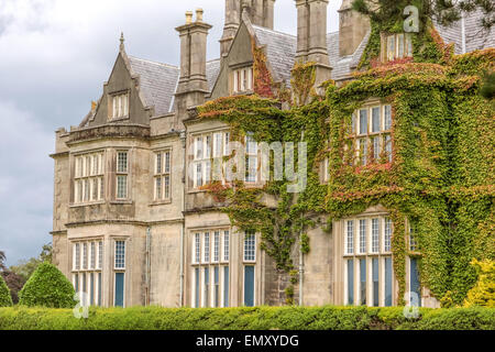 Muckross House au sud de Killarney, dans le Parc National de Killarney, comté de Kerry, Irlande Banque D'Images