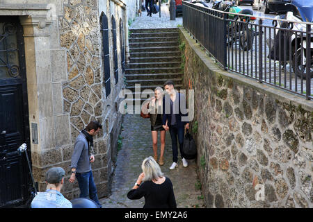 Paris, France. Apr 23, 2015. Tournage sur la Butte Montmartre à Paris, France le 24.04.2015 Kuvaiev Crédit : Denys/Alamy Live News Banque D'Images