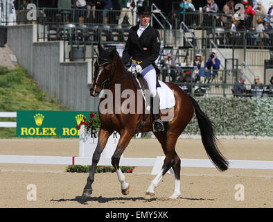 Lexington, Kentucky, USA. Apr 23, 2015. 23 avril 2015 : # 12 Haute Foxwood et Selena O'Hanlon terminer en 12e place sur le premier jour de dressage à la Rolex événement de trois jours au Kentucky Horse Park de Lexington, KY. Candice Chavez/ESW/CSM/Alamy Live News Banque D'Images