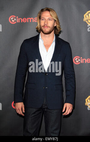 Las Vegas, Nevada. Apr 21, 2015. Luke Bracey arrive au CinemaCon 2015 - Warner Bros. présente la grande image qui a eu lieu au Caesars Palace Resorts et Casino le 21 avril 2015 à Las Vegas, Nevada./photo alliance © dpa/Alamy Live News Banque D'Images