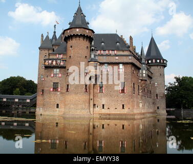 Château de Haar du 19ème siècle dans Haarzuilens. Pays-bas Banque D'Images