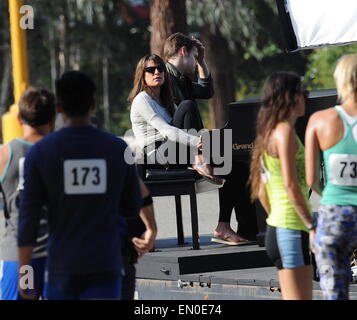 L'actrice Lea Michele joue du piano et chante ses poumons avec la star Chord Overstreet sur un duo chanson pour l'un de leurs épisodes de la finale leur hit show 'Glee' de filmer à un parc à Whittier Ca. Avec : Lea Michele,Chord Overstreet Où : Whittier, California, United States Quand : 20 Oct 2014 Banque D'Images