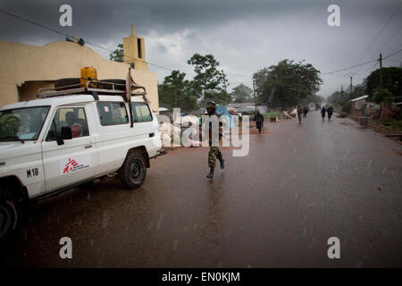 La MISCA agents de maintien de la paix la protection d'une enclave musulmane près de Bangui en République centrafricaine Banque D'Images