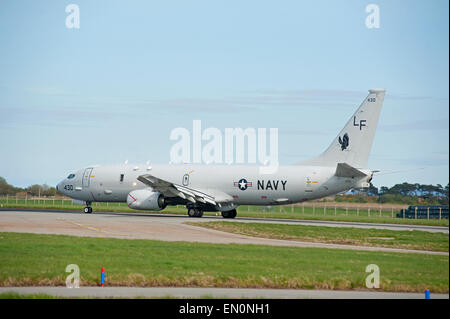 USA - Navy Boeing P-8A Poseidon (737-8FV) à RAF Lossiemouth, en Écosse. 9692 SCO. Banque D'Images