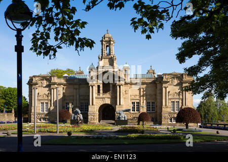 Royaume-uni, Angleterre, dans le Yorkshire, Bradford Lister Park, Carwtright Hall Civic Art Gallery Banque D'Images