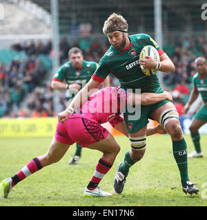 Leicester, Royaume-Uni. Apr 25, 2015. Aviva Premiership. Leicester Tigers contre London Welsh. Geoff Parling (Leicester) en action. Credit : Action Plus Sport/Alamy Live News Banque D'Images