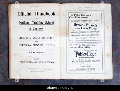 Recettes de cuisine ordinaire annonces provenant d'adresses par Mme Charles Clarke pour le National Training School for Côté Cuisine Banque D'Images