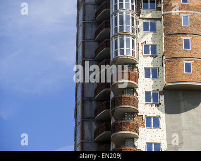 24 avril 2015 - isolation thermique d'un immeuble à appartements décoratifs en polyuréthane (crédit Image : © Zuma sur le fil) Banque D'Images