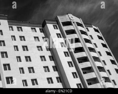 24 avril 2015 - appartements modernes (condo) en journée ensoleillée. (Crédit Image : © Igor Golovniov/Zuma sur le fil) Banque D'Images