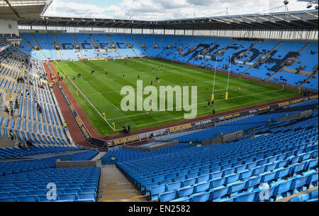 Coventry, Royaume-Uni. Apr 26, 2015. Aviva Premiership. Guêpes contre Exeter Chiefs. Une vue large de la Ricoh Arena avant le match. Credit : Action Plus Sport/Alamy Live News Banque D'Images