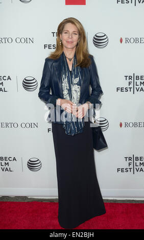 New York, NY - 25 Avril 2015 : La Reine Noor de Jordanie s'occupe 25e anniversaire film Goodfellas de dépistage au cours de la soirée de clôture du Festival du film de Tribeca à Beacon Theatre Banque D'Images