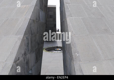 Mémorial du Génocide arménien, sanctuaire de l'éternité, Tzitzernakaberd, Yerevan, Arménie Banque D'Images