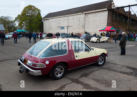 Voitures anciennes à la 5e brunch du dimanche Scramble à Bicester Oxfordshire, Angleterre, du patrimoine Banque D'Images