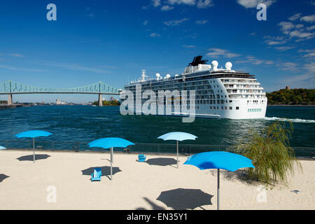 Le monde de mettre les voiles de croisière du Port de Montréal, Montréal, Québec, Canada Banque D'Images