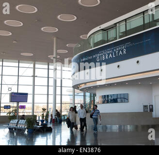 L'architecture moderne de l'aérogare de l'aéroport international de Gibraltar (terroritory en Europe du sud Banque D'Images
