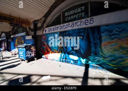 Récupérer de l'anti-gentrification Brixton campagne pour sauver les boutiques sous arcades en fer Railton Road South London Brixton Banque D'Images