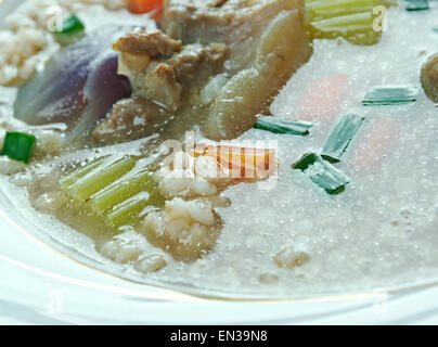 Graupensuppe - Soupe à l'orge allemand close up Banque D'Images