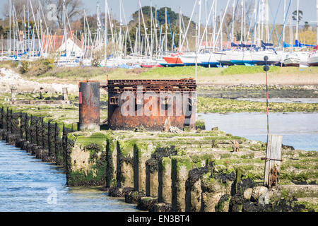 Chichester Harbour, Hayling Billy ancien pont ferroviaire de Hayling Island sur le Solent, le sud de l'Angleterre, dans le Hampshire, au Royaume-Uni Banque D'Images